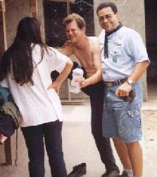 Fernanda (62º), Marcelo Coimbra e eu num momento de descontração na sede do 62ºGE Villagran Cabrita, em 2000